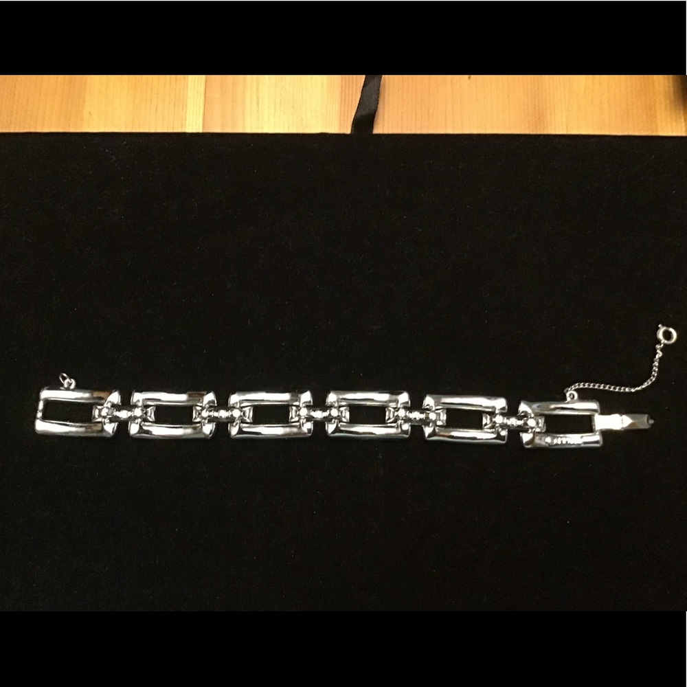 VINTAGE EMMONS CRYSTAL BRACELET - Picture 4 of 5